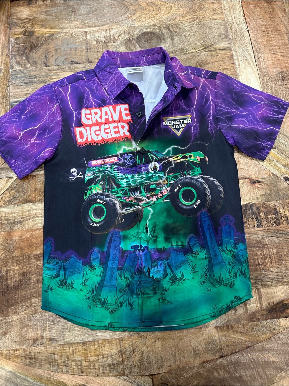 Monster Jam Grave Digger Kids' Button-Down Shirt - Purple/Green